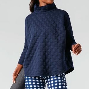 Tuckernuck TNuck Navy Quilted Funnel Pullover Size Xs/s only worn 5 times